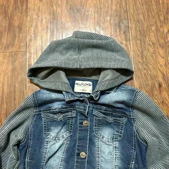 Wallflower Super soft hooded denim sweater jacket The Dreamer Fit. - Picture 2 of 8